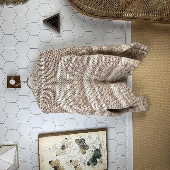 American Eagle Tan Cozy Chunky Knit Cardigan Sweater - Size - Medium - Picture 3 of 6